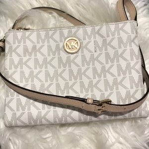 Authentic Michael Kors Fulton Crossbody bag/wallet